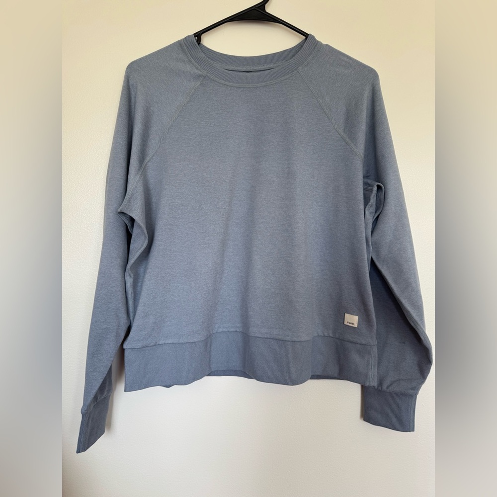 Vuori Women's Long Sleeve Halo Crew - Gray - XS Excellent Condition